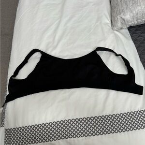 Lululemon bra size 6